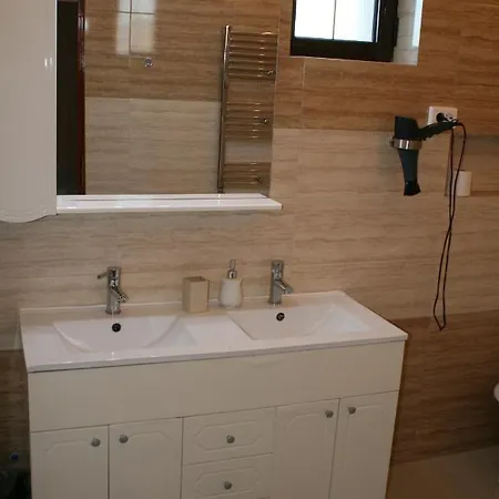 Penthouse Daniela - 3 Rooms In A Spacious Central Apartment Targu Mures Exterior photo