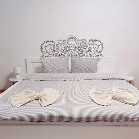 Penthouse Daniela - 3 Rooms In A Spacious Central Apartment Targu Mures Exterior photo