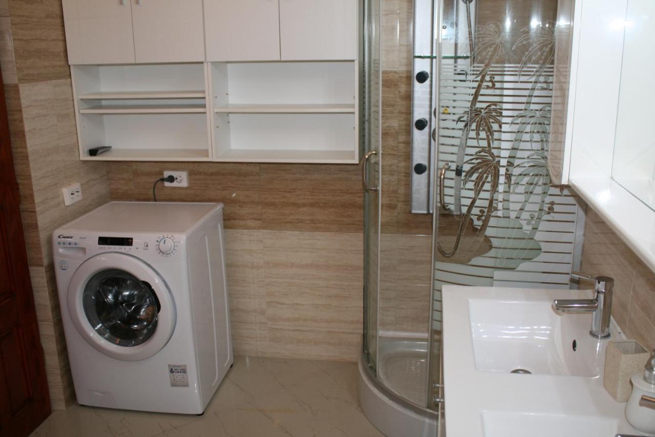 Apartment Penthouse Daniela - 3 In A Spacious Targu Mures